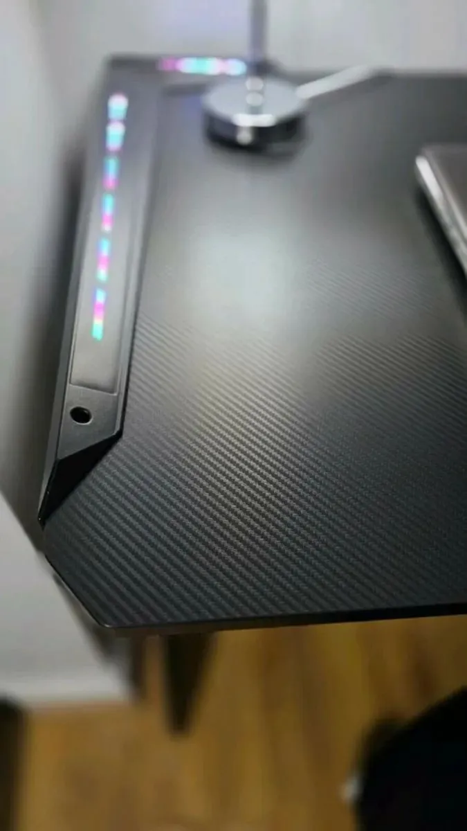 GAMING DESK & ERGONOMIC OFFICE CHAIR SET - Image 4