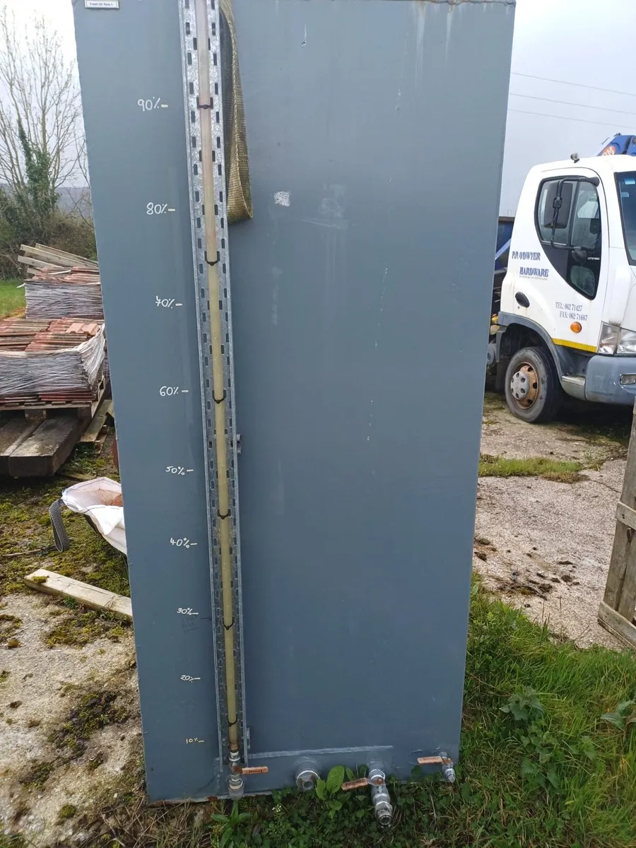 Oil tank - Image 3