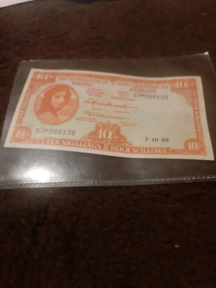 Old Irish notes - Image 1