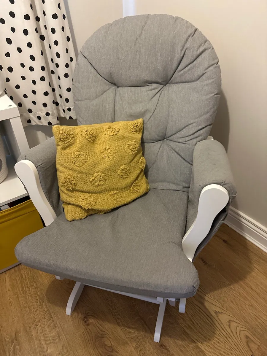 Rocking chair with foot rest