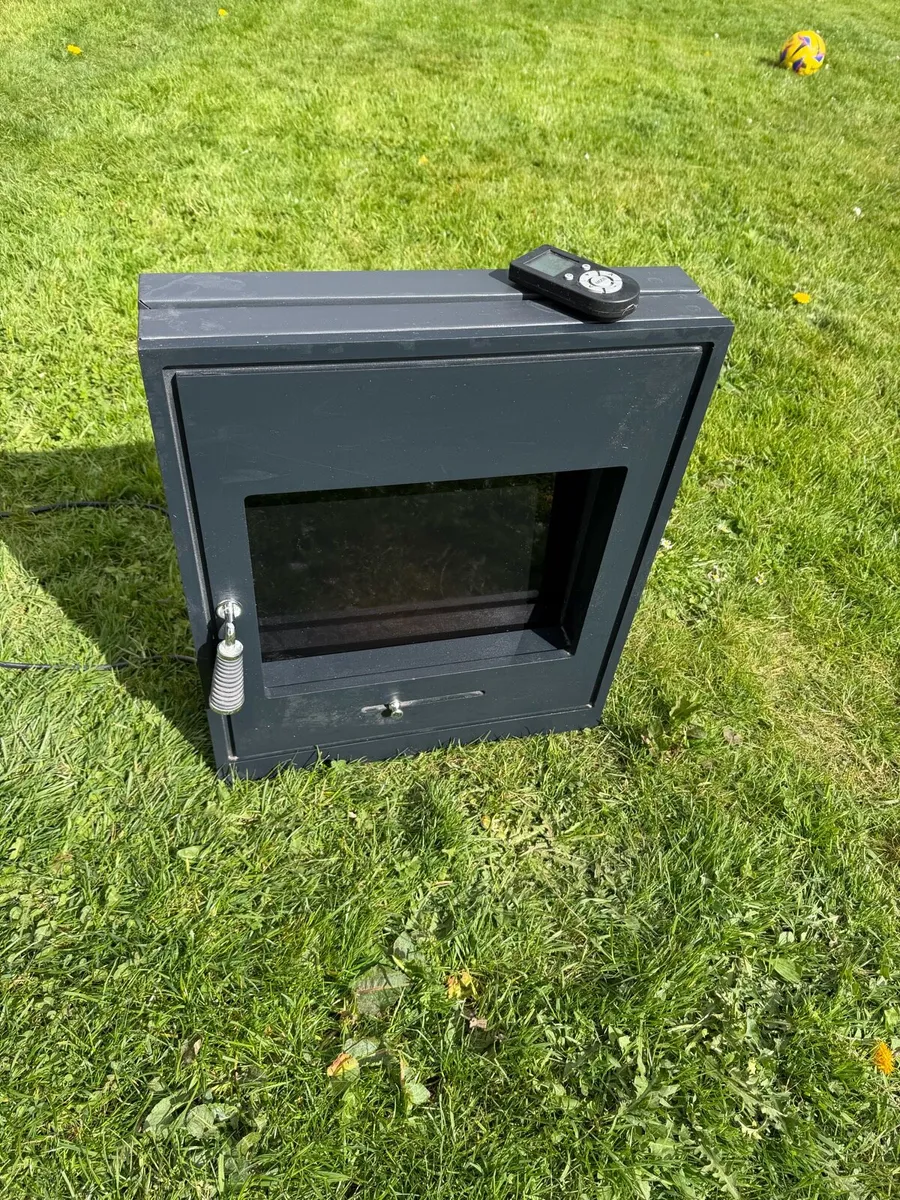 Electric insert stove with remote control - Image 2