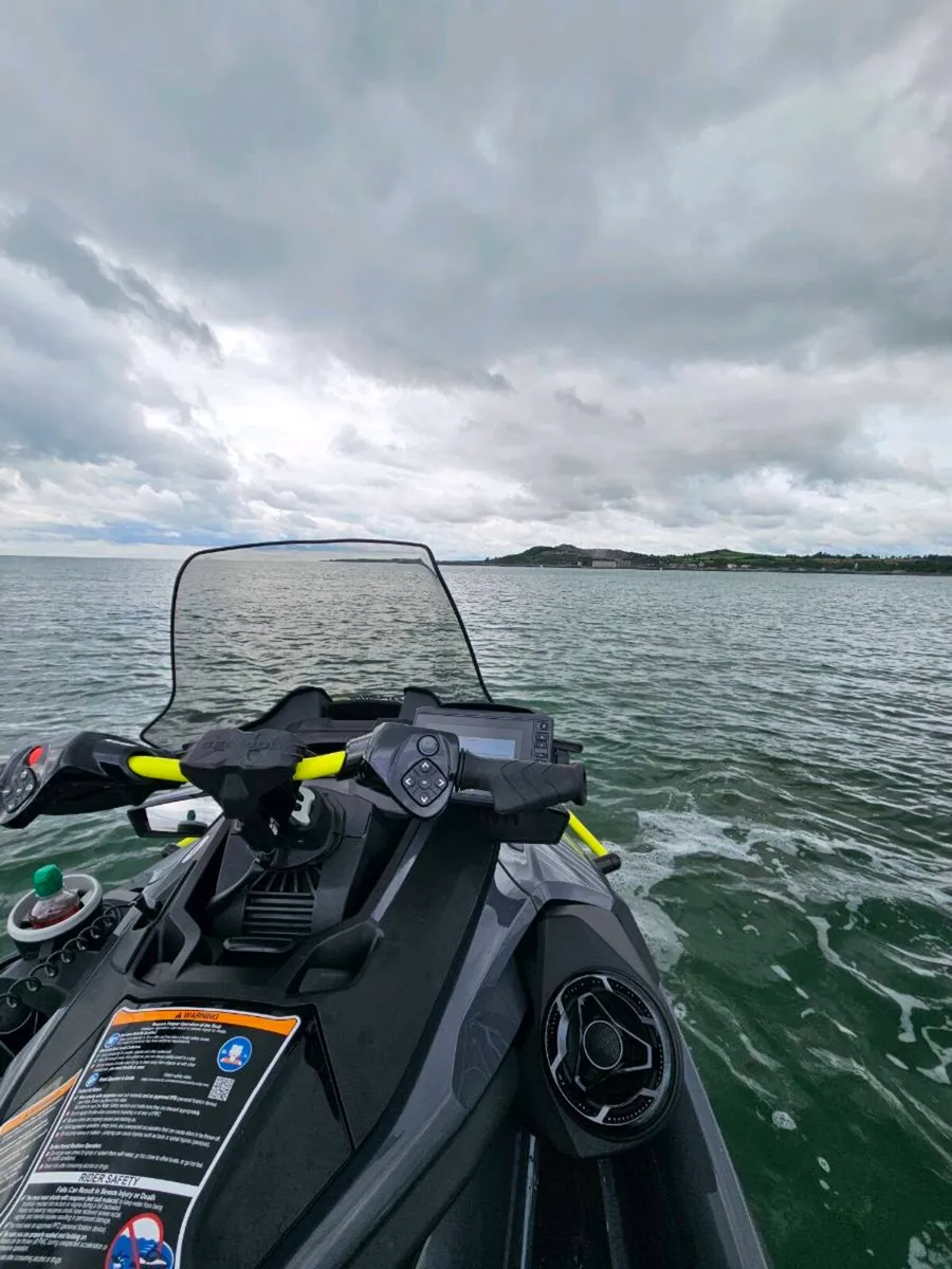 Seadoo Explorer pro 230 like new - Image 2