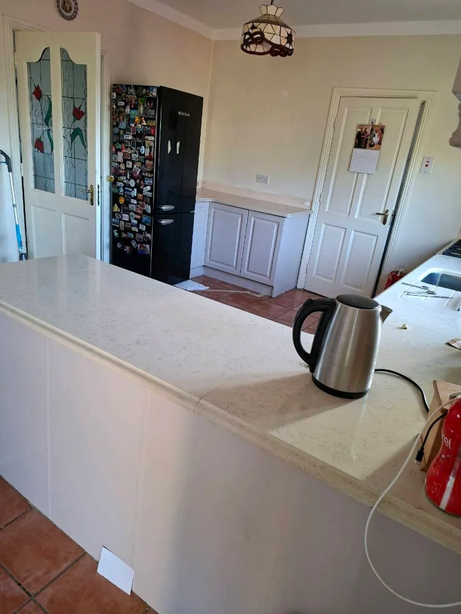Quartz kitchen worktop - Image 1
