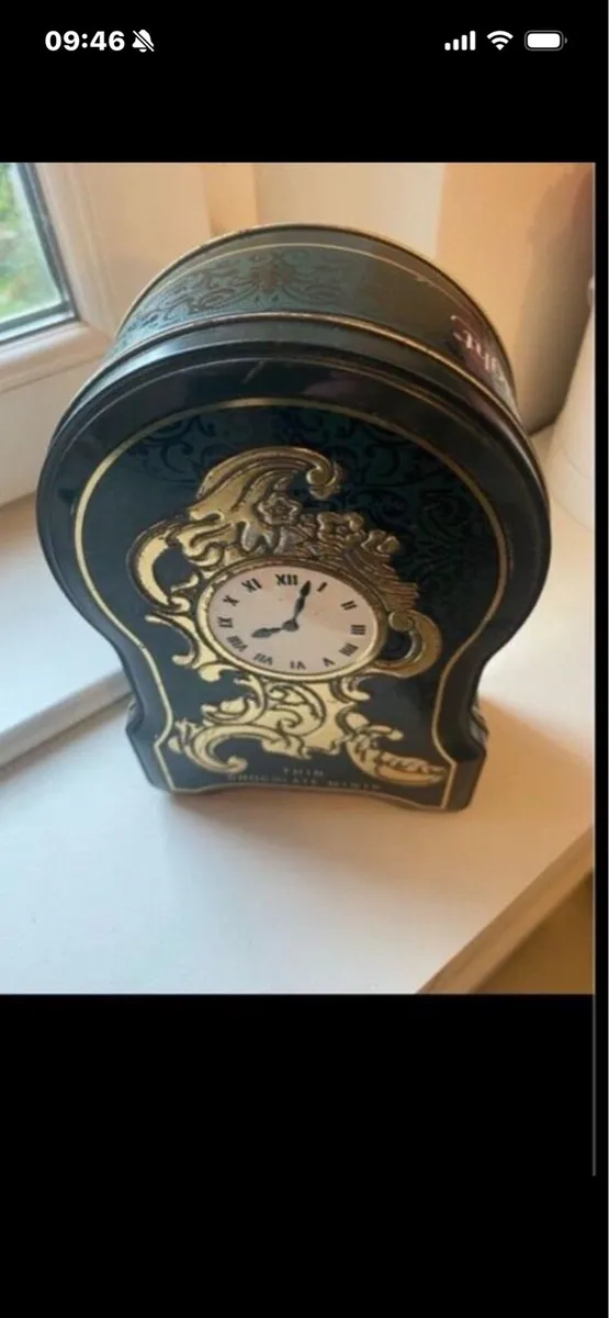 Vintage After Eight Clock Shaped Metal Box - Image 2