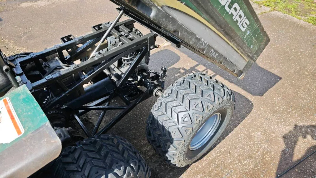Polaris sportsman 6x6 500 2000 - Image 3