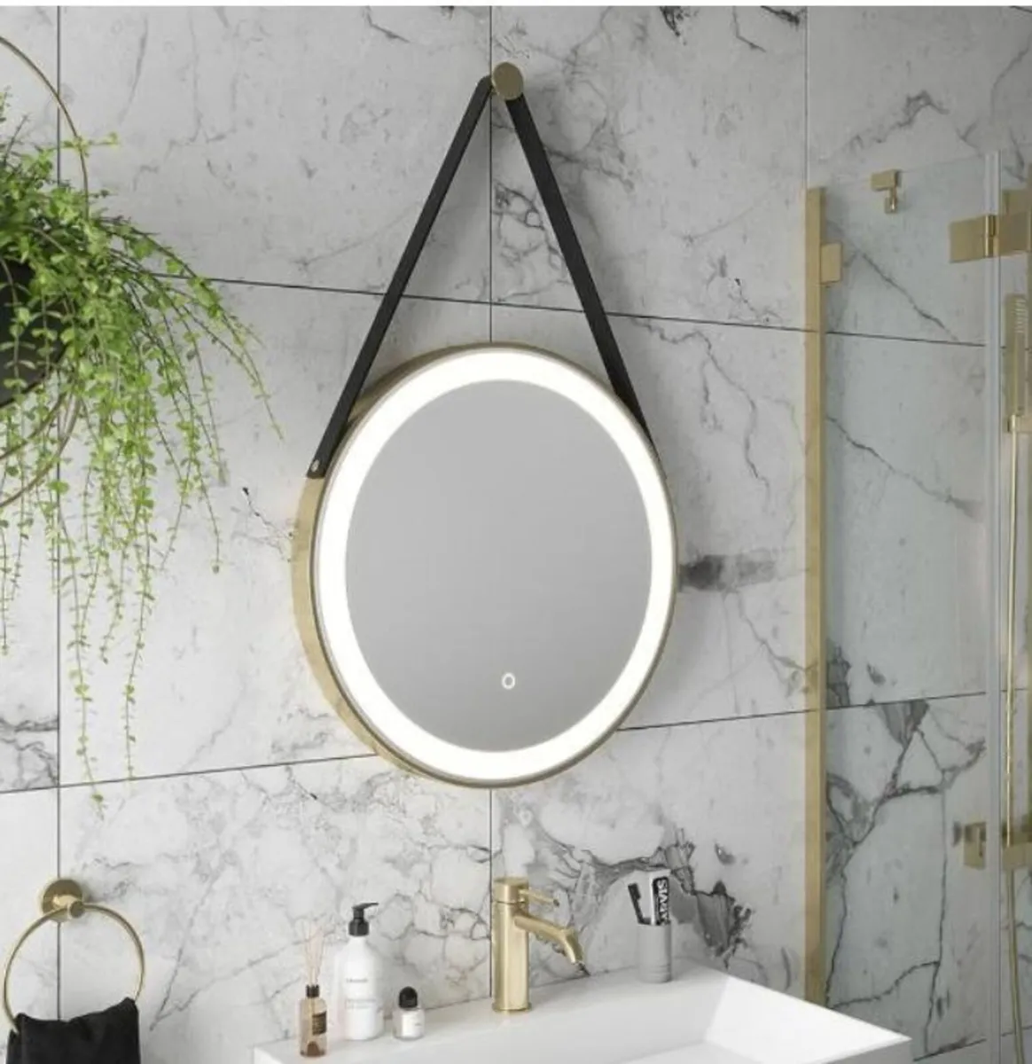 Gold hanging LED mirror