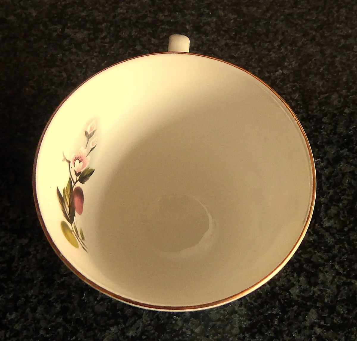 12 Pieces Vintage Royal Tara Fine Bone China Set - Image 3