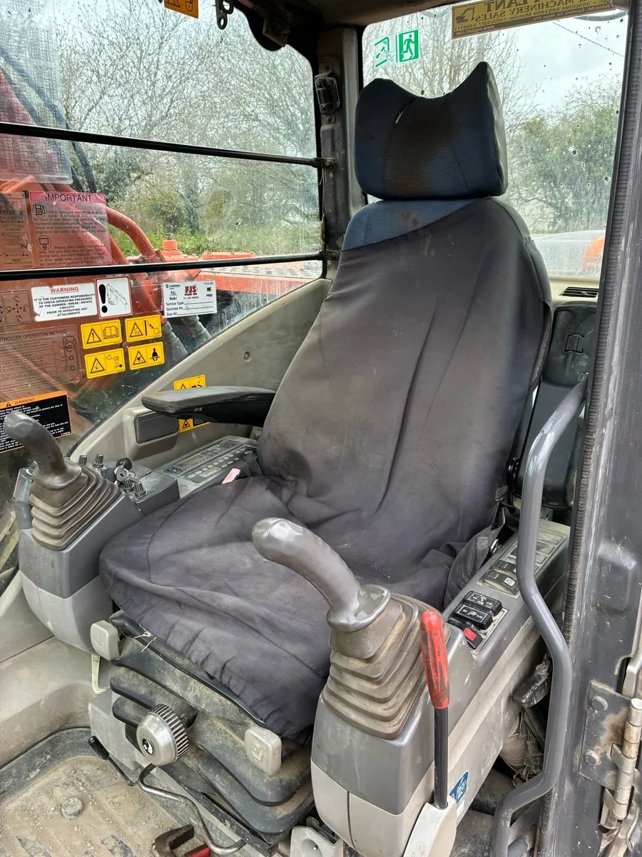 Hitachi 210 - Image 3