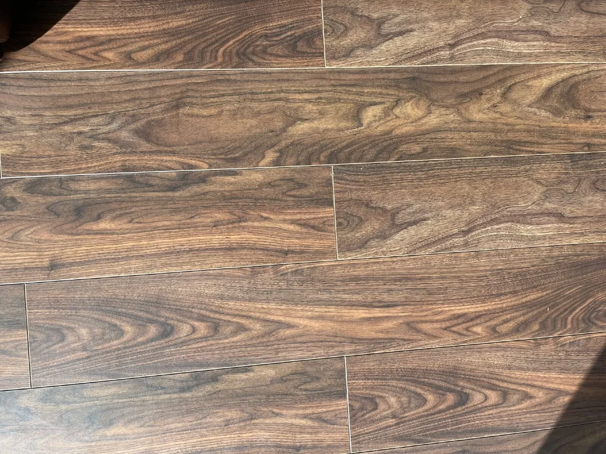 Laminate floor - Image 3