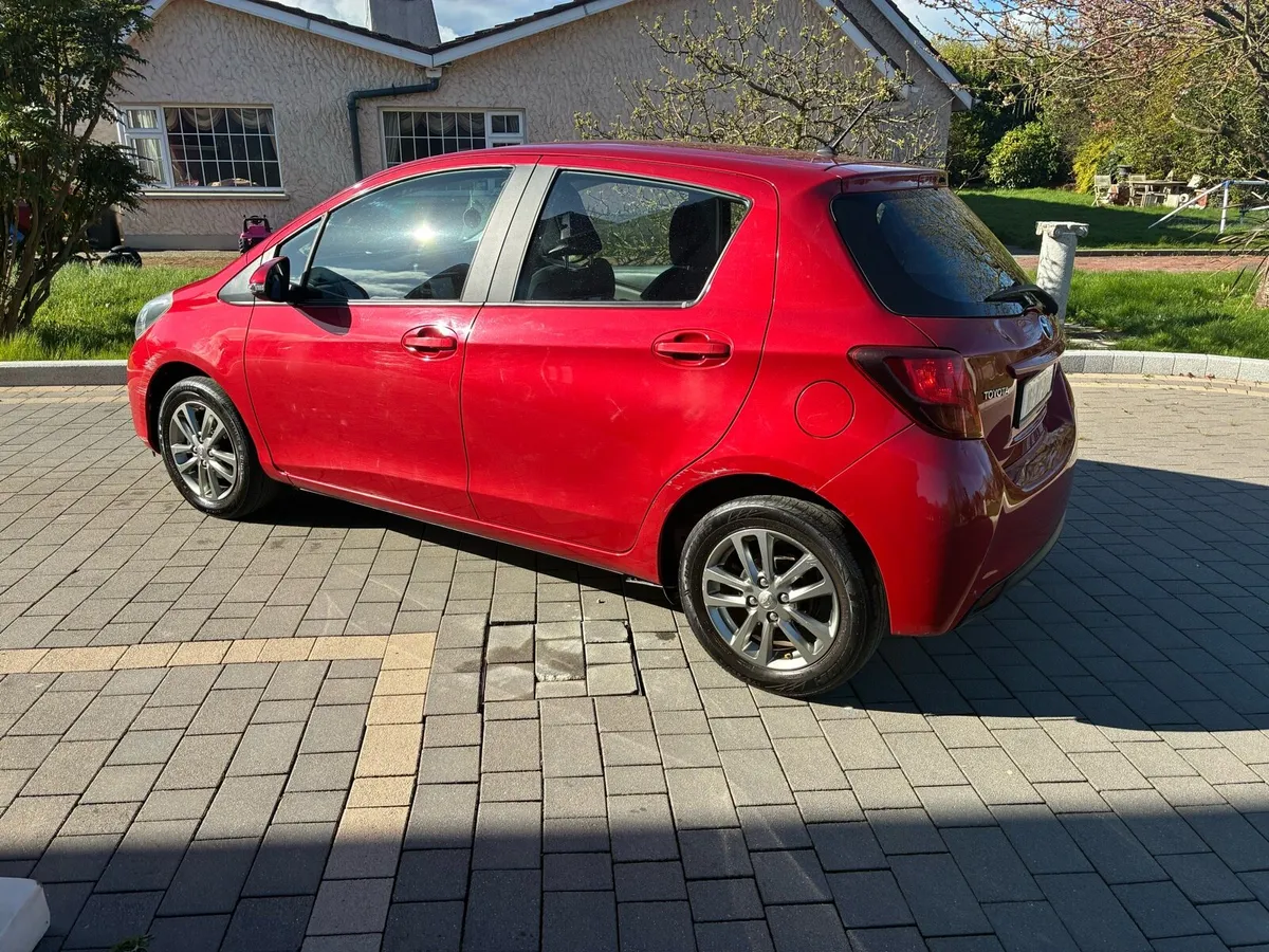 2016 Toyota Yaris *low kms* - Image 4