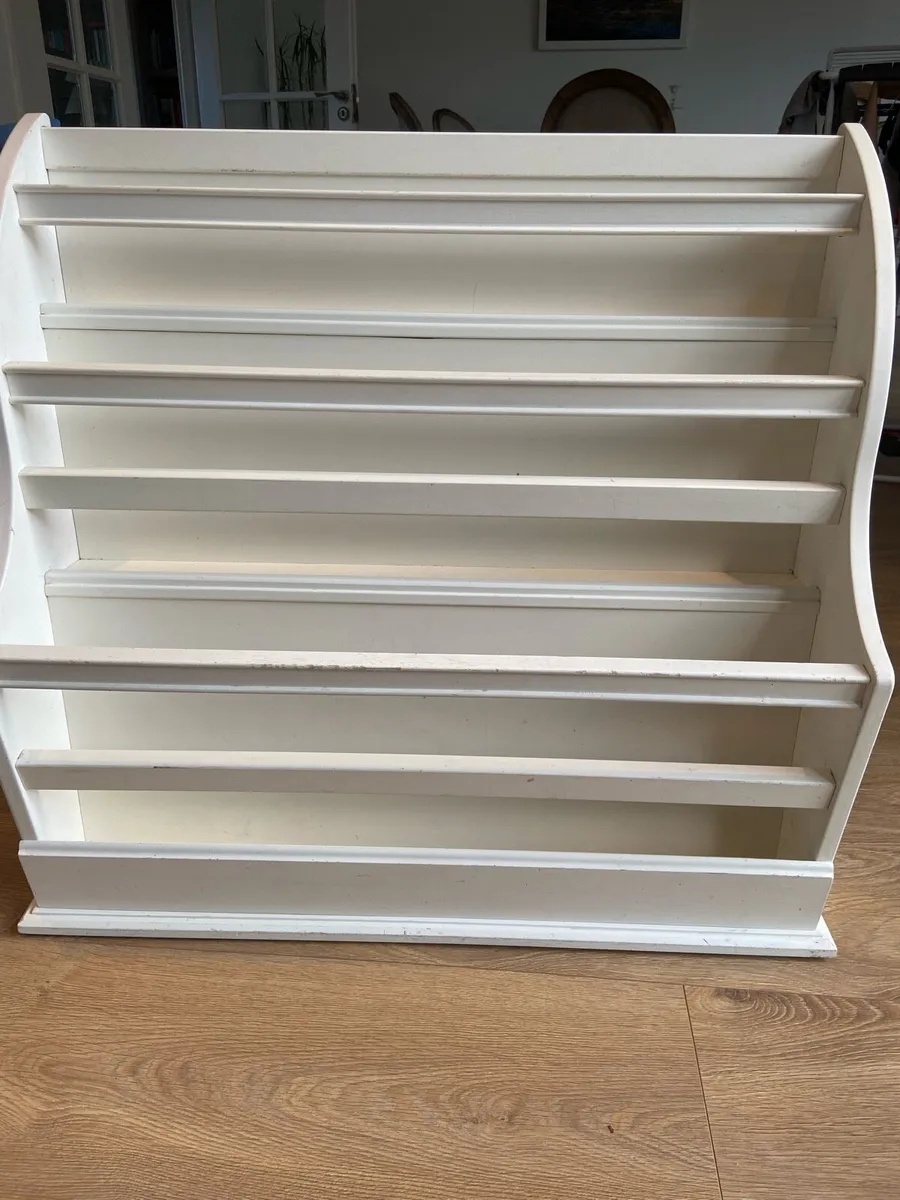 Land of Nod, children’s bookshelf - Image 3