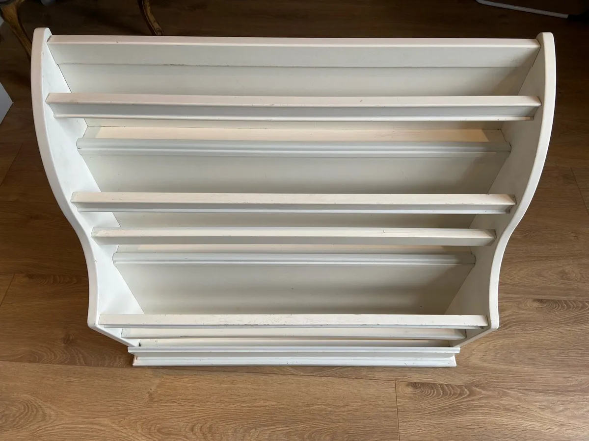 Land of Nod, children’s bookshelf - Image 1