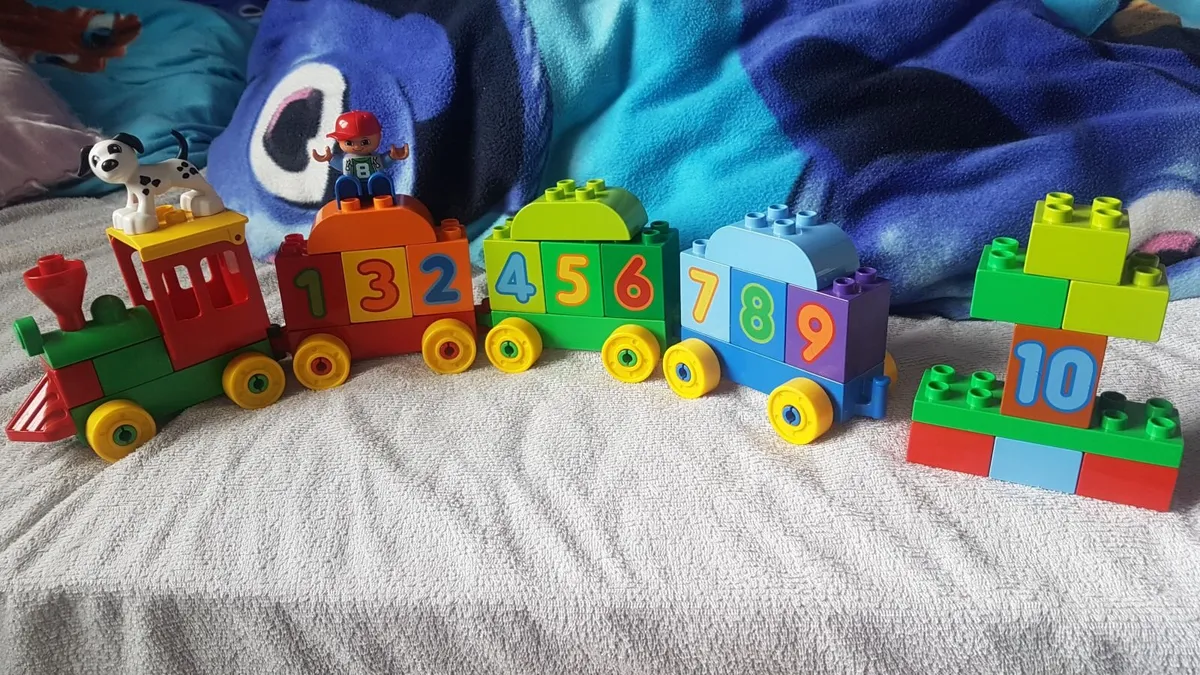 limited edition lego duplo set train 31 pieces - Image 2