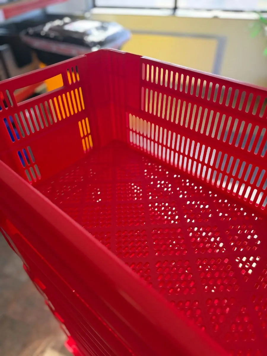 Plastic dollys on wheels - Image 2