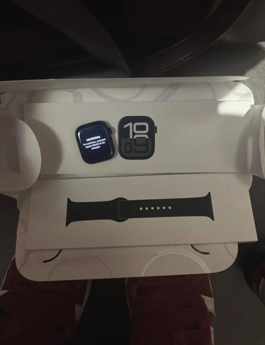 Apple watch series 10 - Image 1