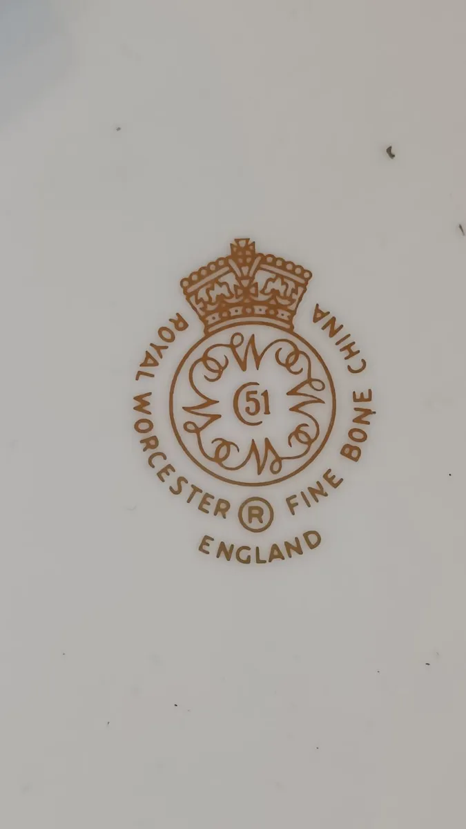 Royal Worcester hand painted plates - Image 3