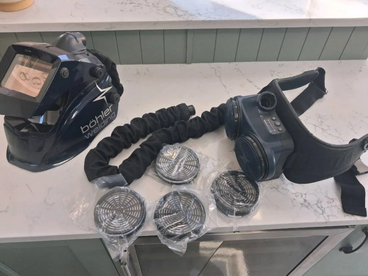 Air fed welding helmet - Image 2