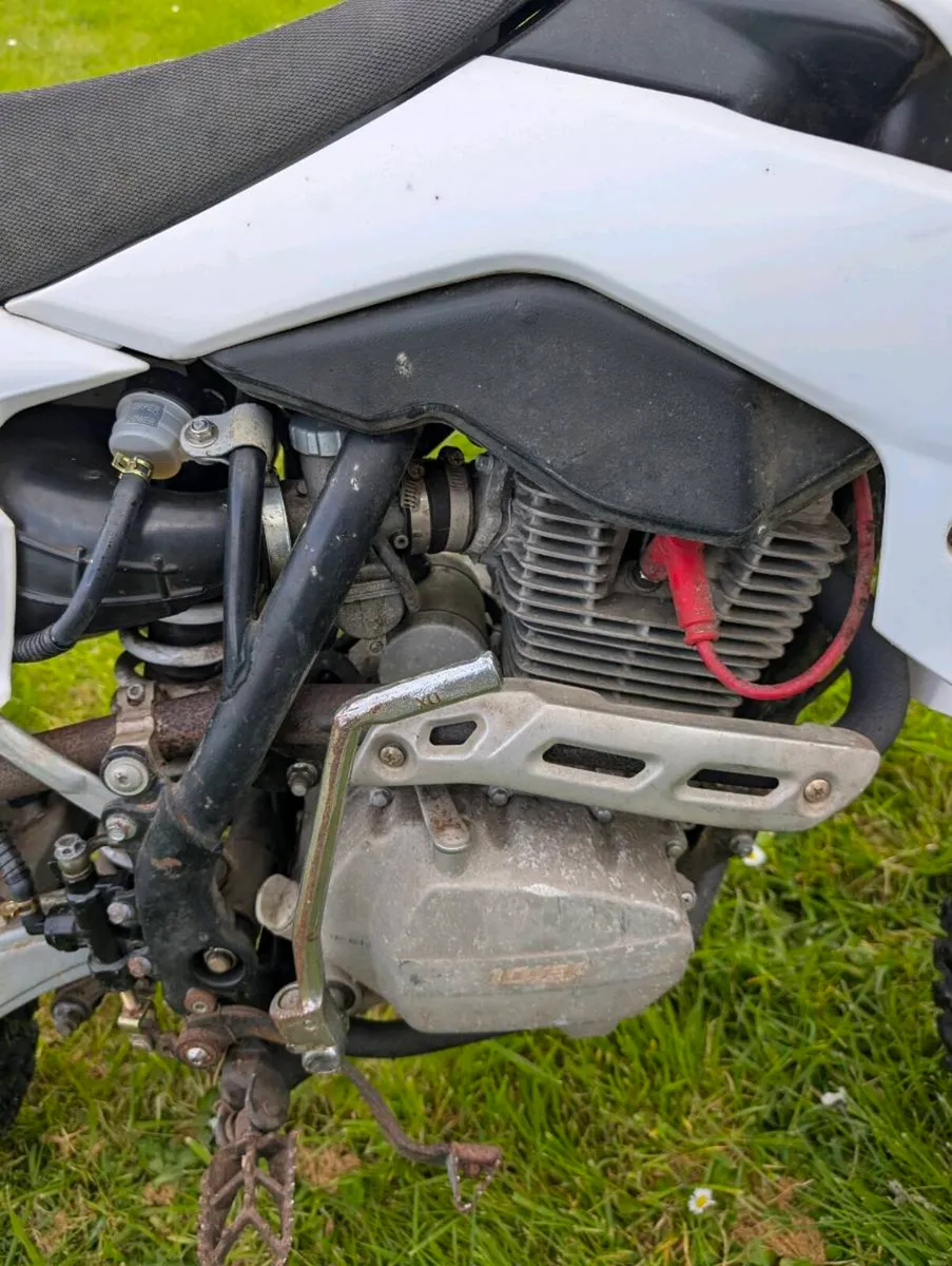 10TEN 250R - Image 1