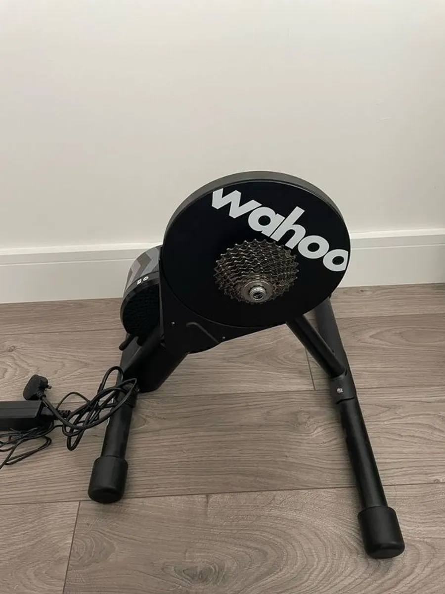wahoo kicker core indoor trainer - Image 2
