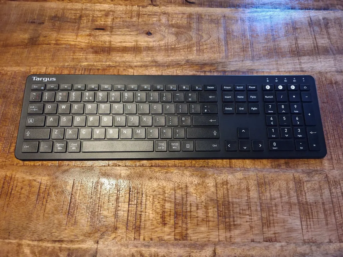 Targus Keyboard Bluetooth - Image 1