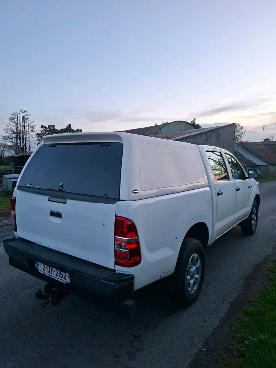TOYOTA HILUX 2012 - Image 4