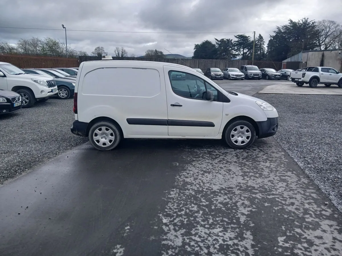 Peugeot Partner 2015 long test 3 seater - Image 1