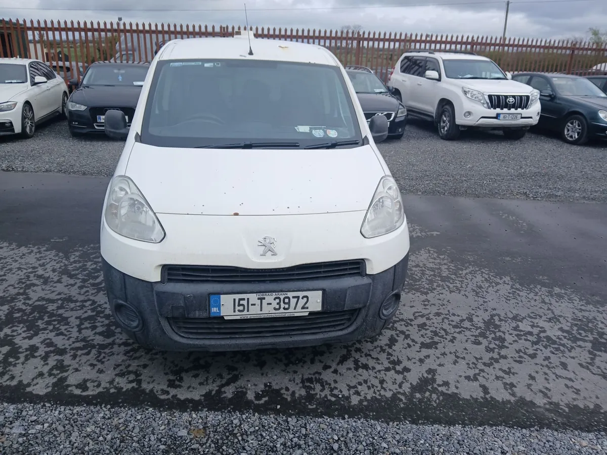 Peugeot Partner 2015 long test 3 seater - Image 3