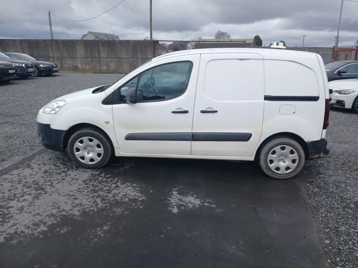 Peugeot Partner 2015 long test 3 seater - Image 4