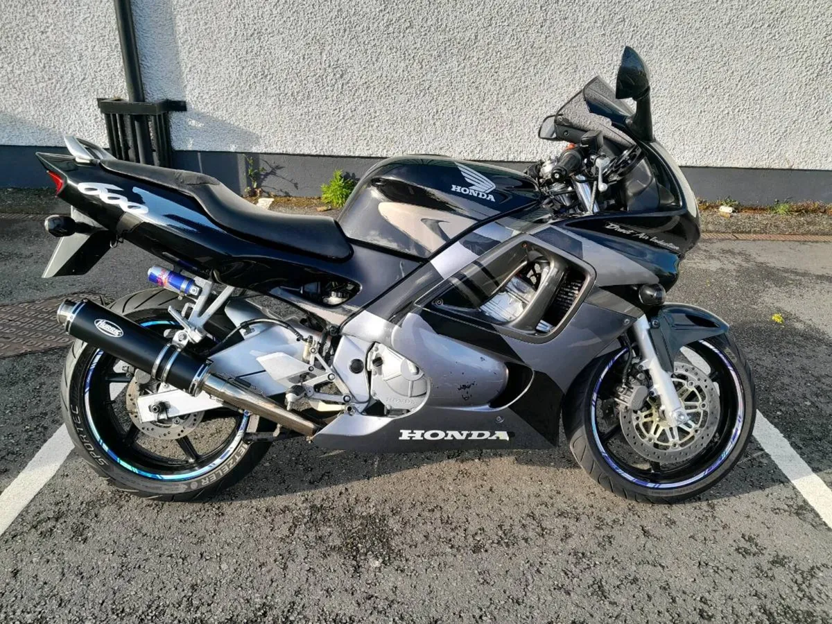 Honda Cbr 600 F3 1997 - Image 1