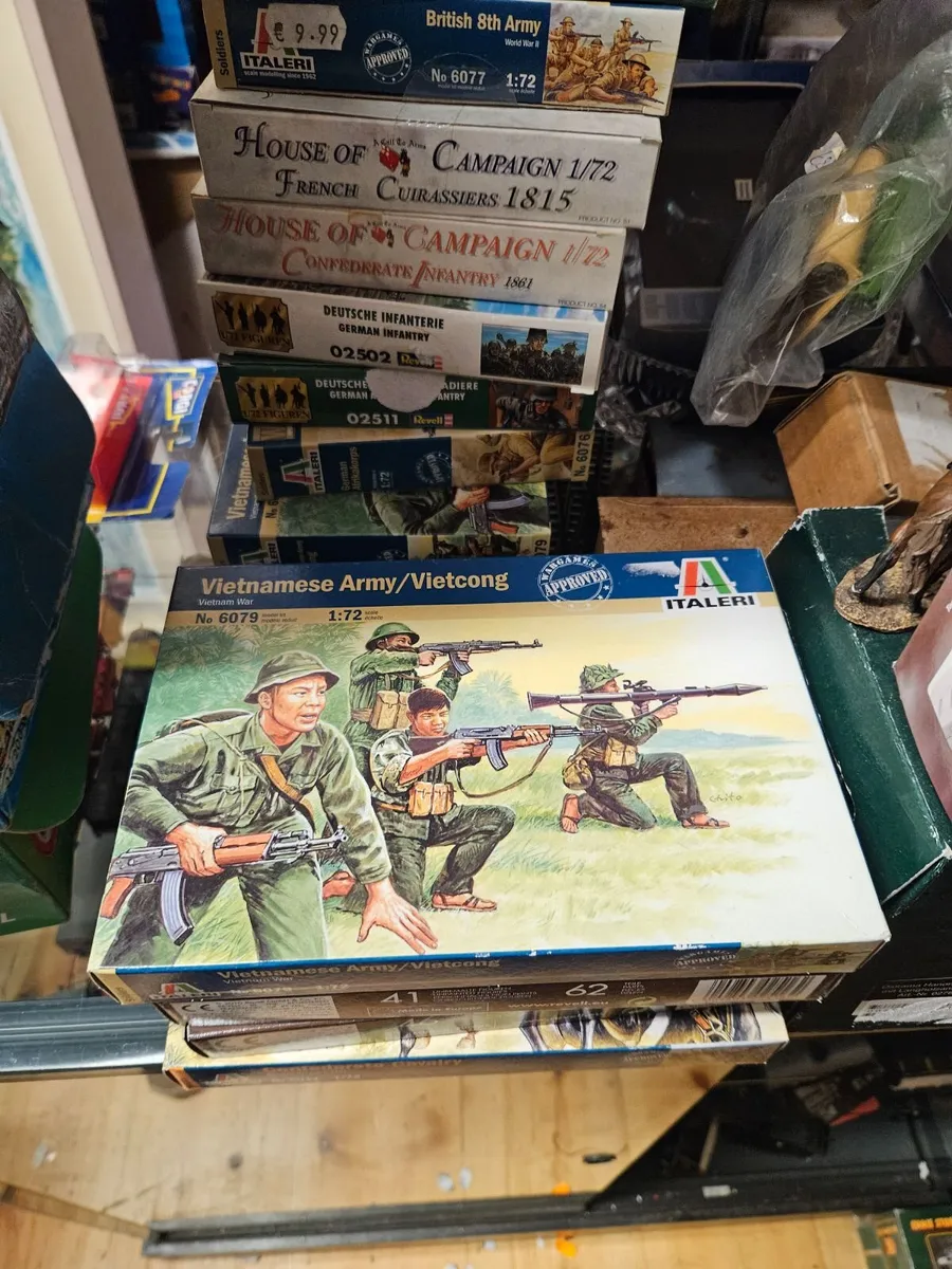 Airfix Italeri Vietnamese Viet Cong Soldiers