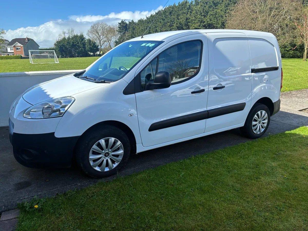 Peugeot Partner - Image 1