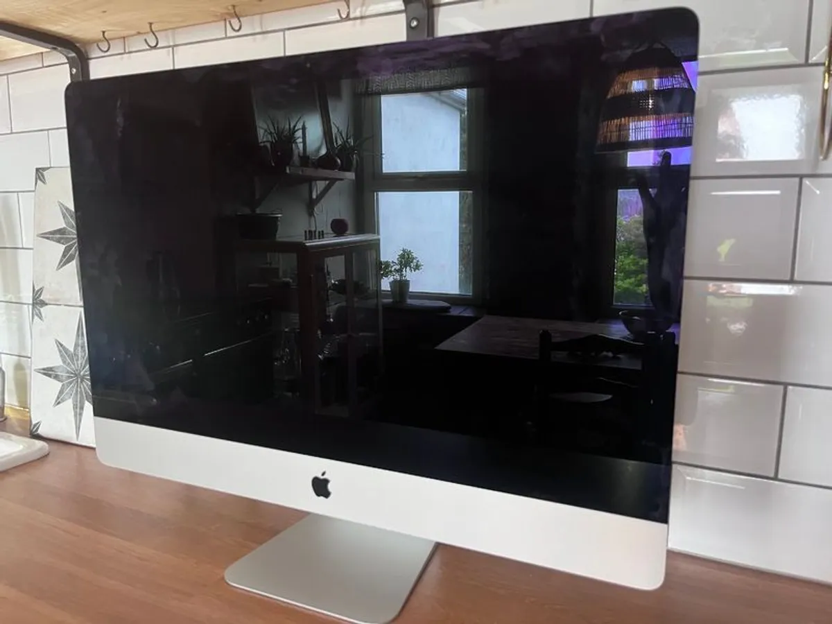 IMac Excellent Condition - Image 1