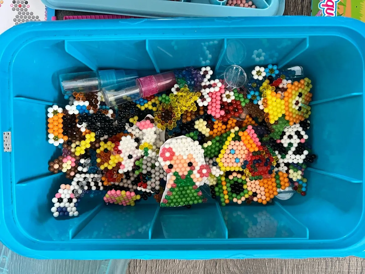 For sale box with aqua bits - Image 2