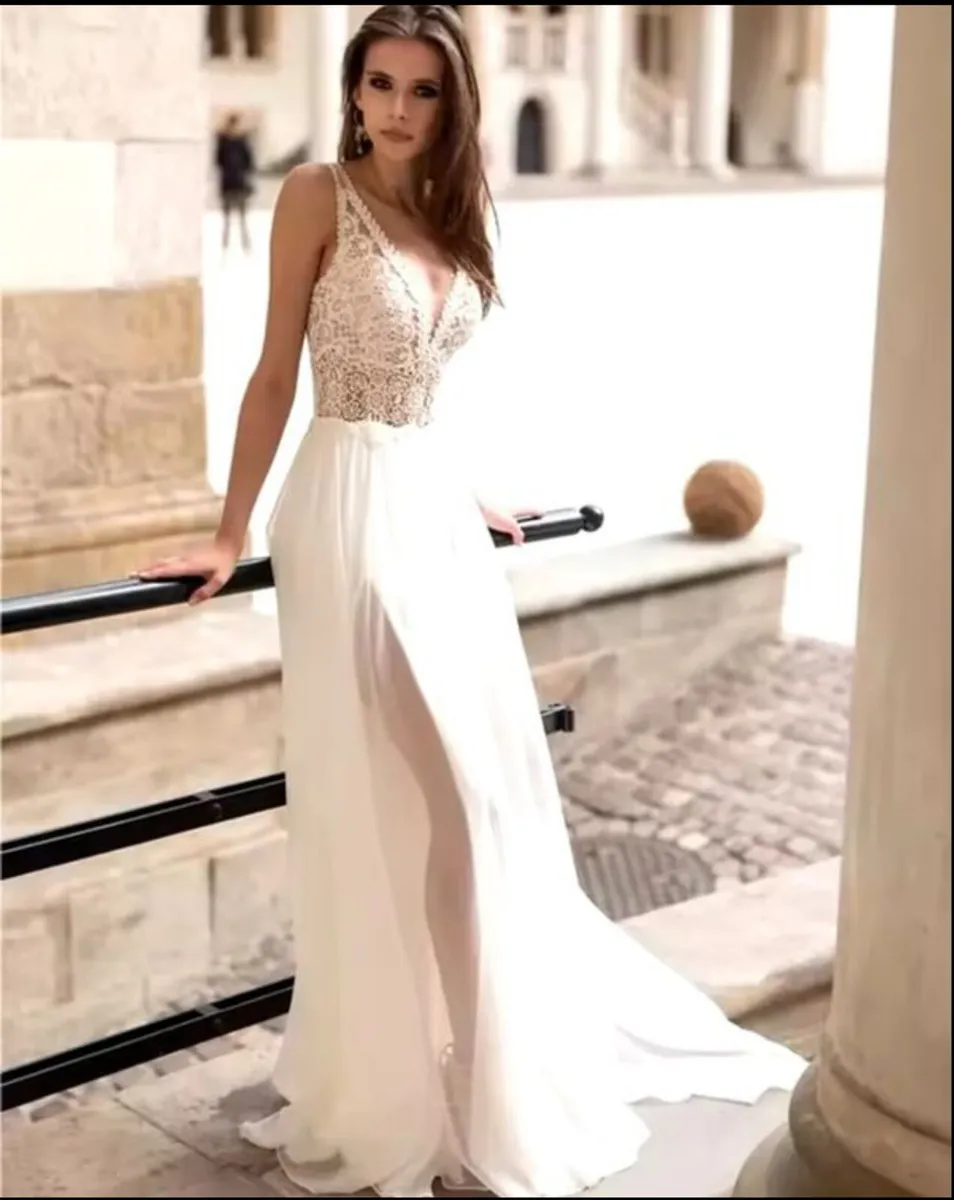 Wedding dress - Image 3