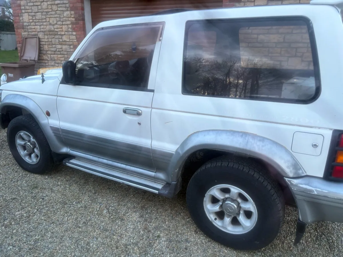 Mitsubishi Pajero 2.8 - Image 3