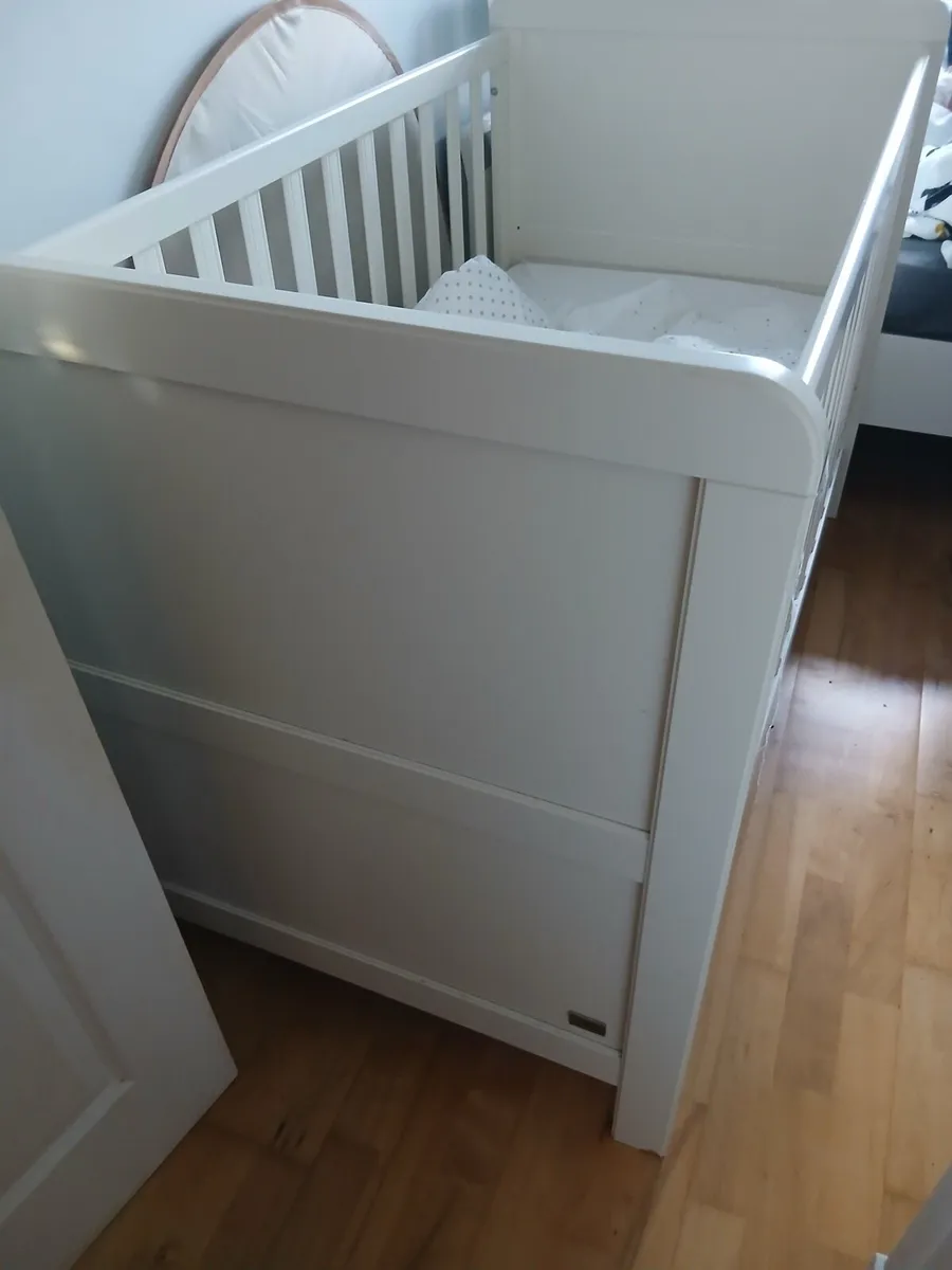 Mamas&Papas baby Cod with mattress and bedding set - Image 3