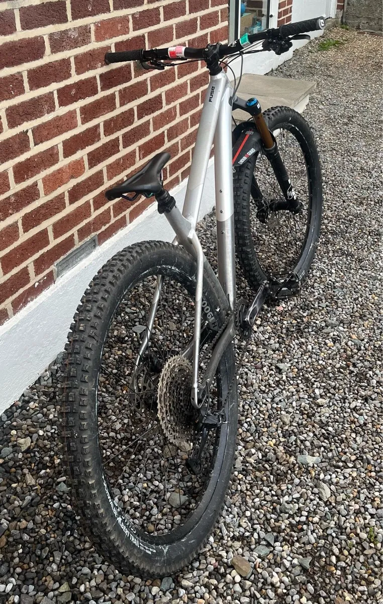 Specialized Fuse 2022 mountain bike - Image 3