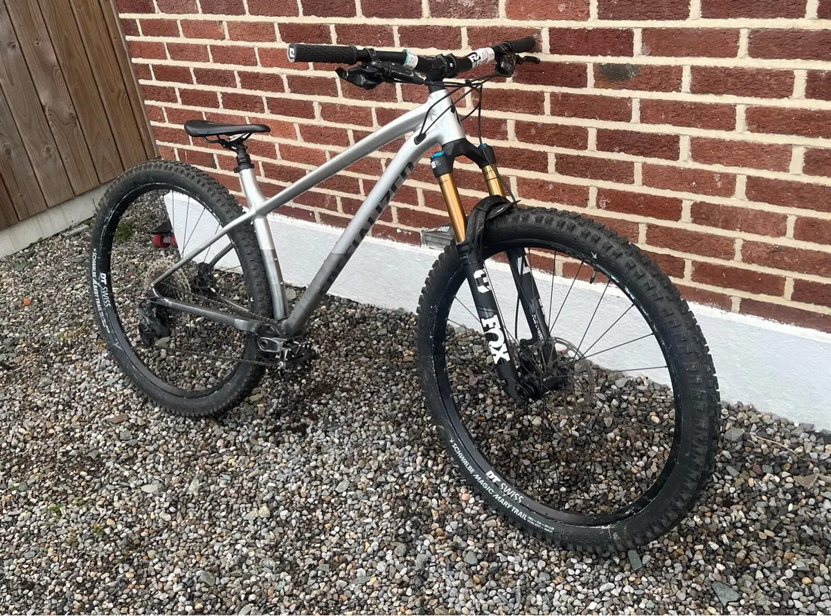 Specialized Fuse 2022 mountain bike - Image 1