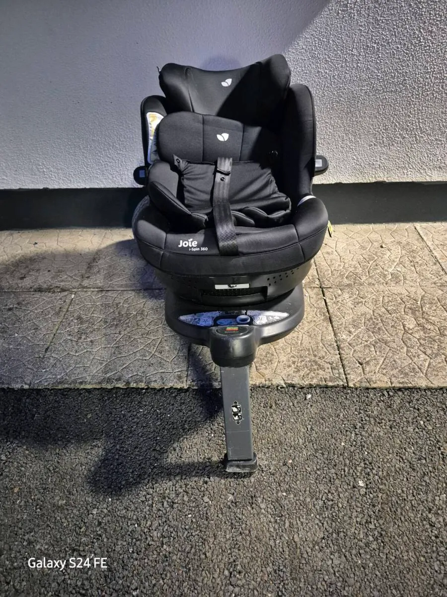 Joie i-spin 360 car seat - Image 2