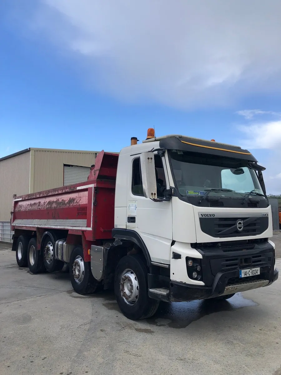 Volvo FMX 10X4 tipper - Image 1