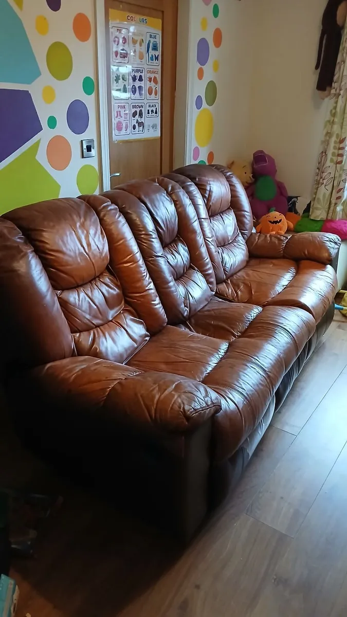 FREE, 3 seater leather couch - Image 1