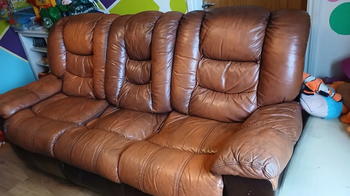 FREE, 3 seater leather couch - Image 3