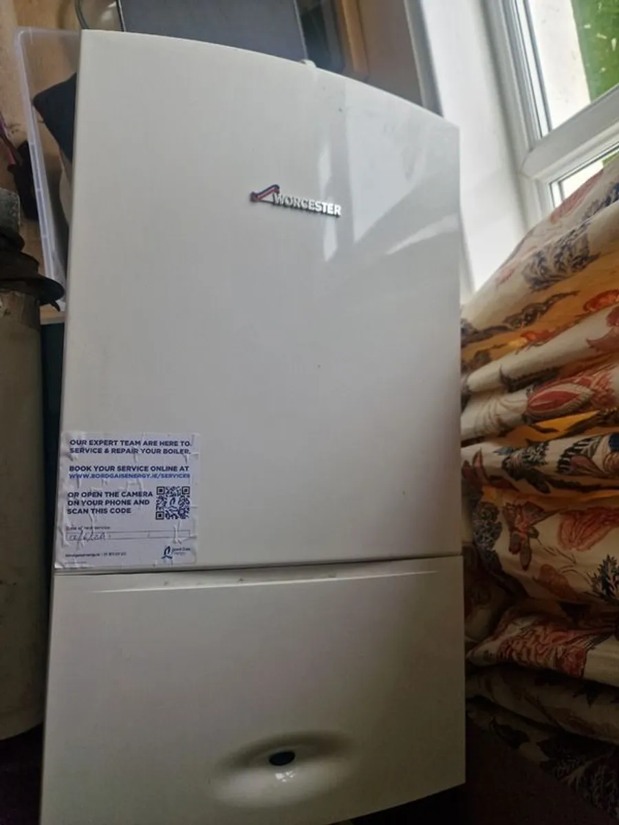 Worcester Bosch Greenstar 24i boiler - Image 1