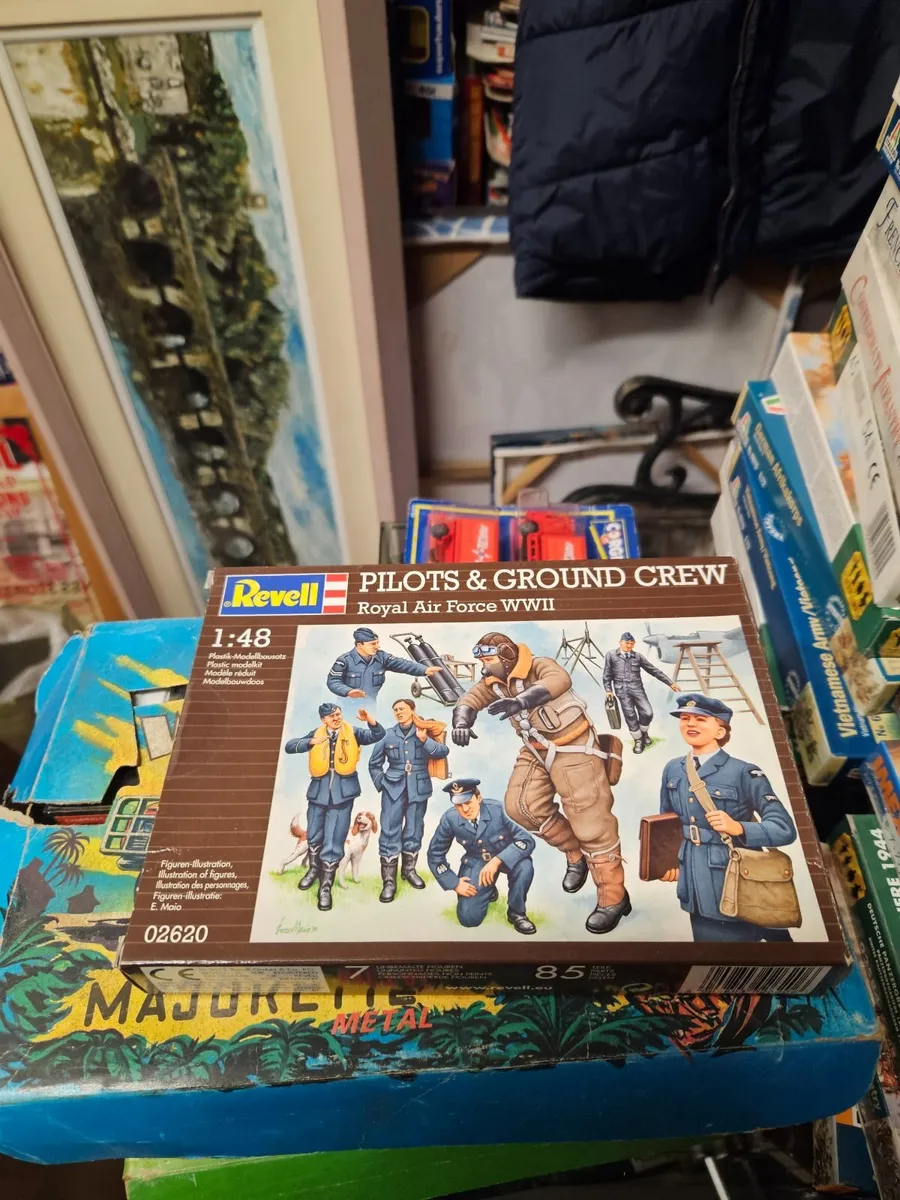 Airfix Revell Royal Airforce Ground Crew 1.48