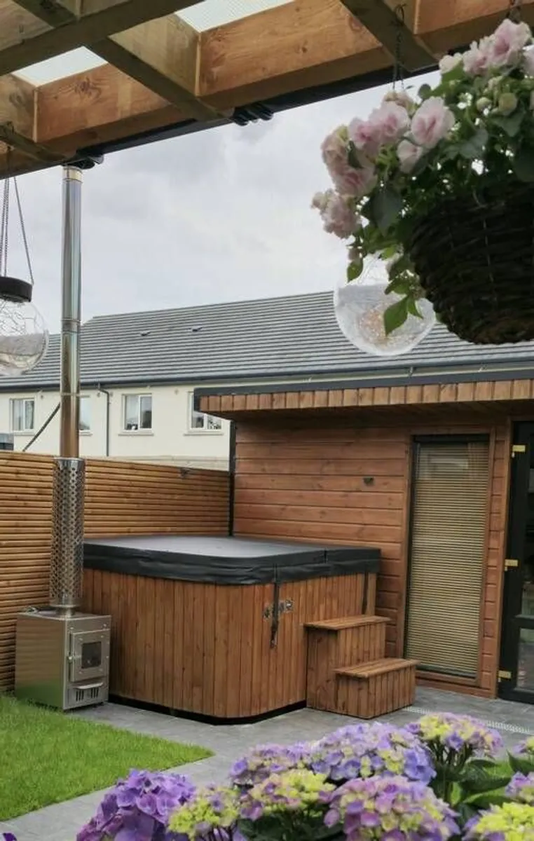 Hot tub - Image 2