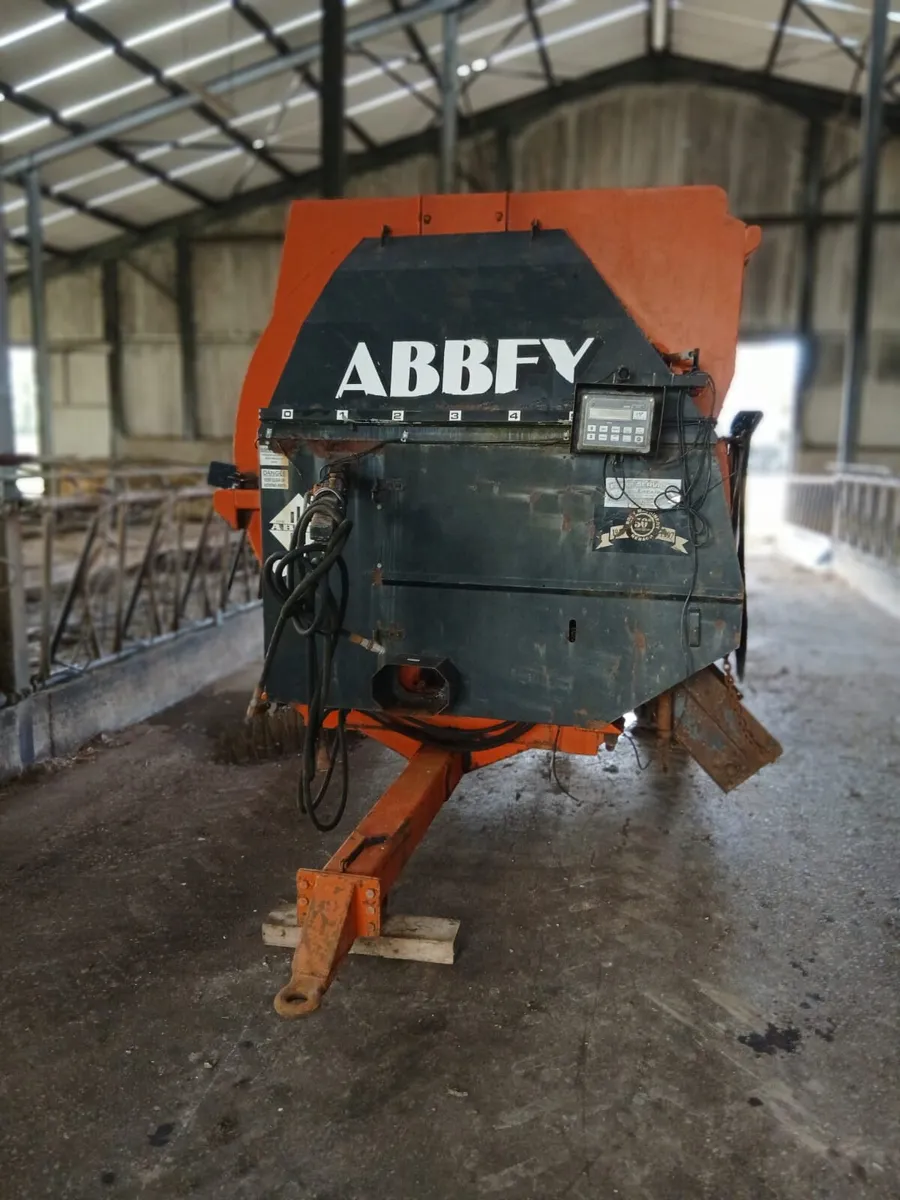 Abbey diet feeder - Image 1