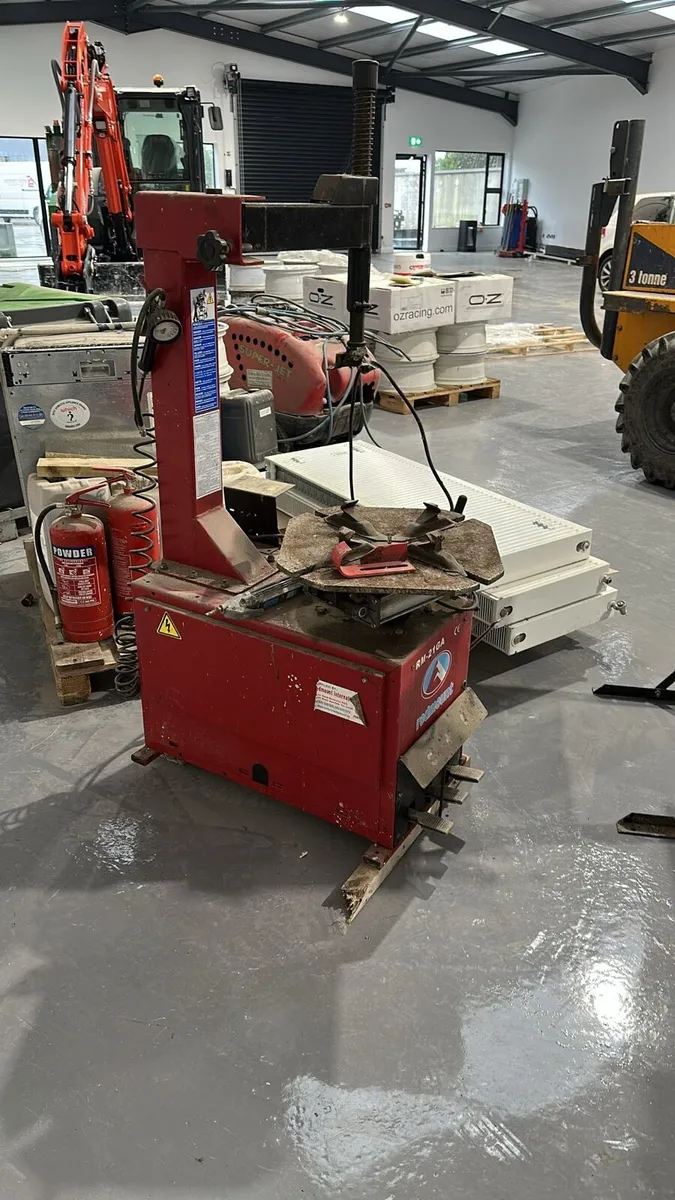 Tyre machine - Image 2