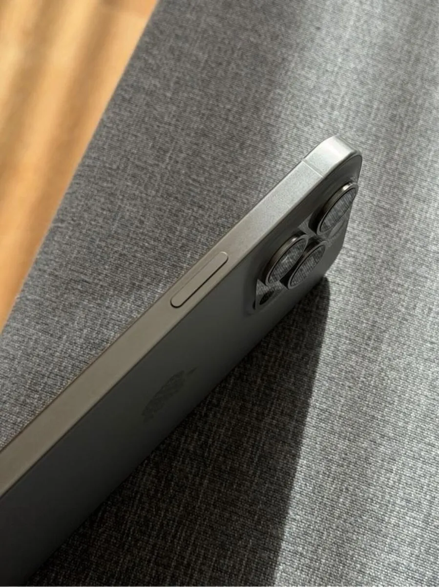 Iphone 15 Pro unlocked Battery 91% - Image 3