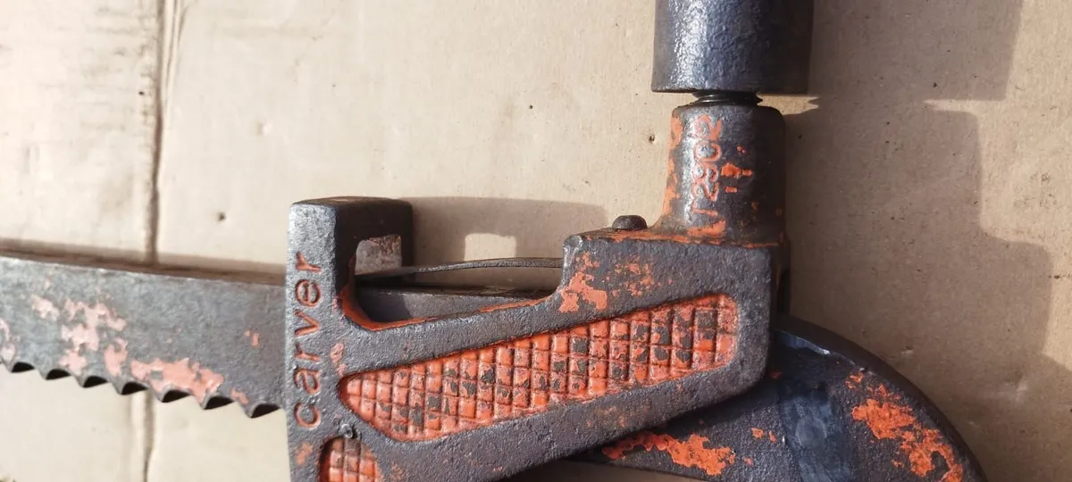 Carver Clamp - Image 4