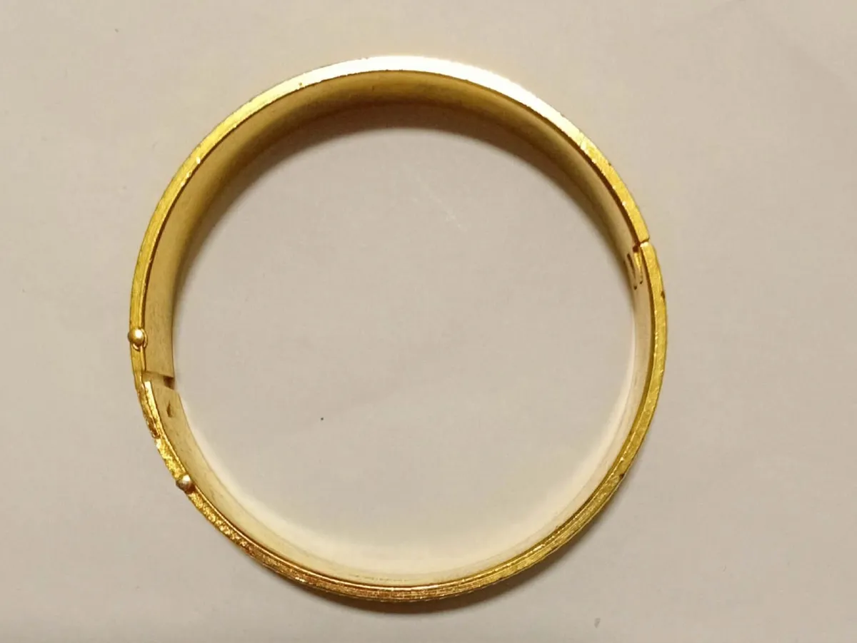 Vintage 1970's rolled gold bangle - Image 2